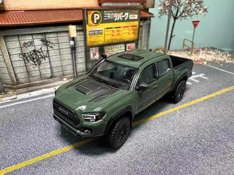 Diecast Unique UM 1:64 Scale Tacoma Alloy Car Model Classics Adult Souvenir Gift Static Display