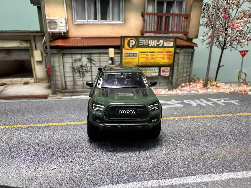 Diecast Unique UM 1:64 Scale Tacoma Alloy Car Model Classics Adult Souvenir Gift Static Display