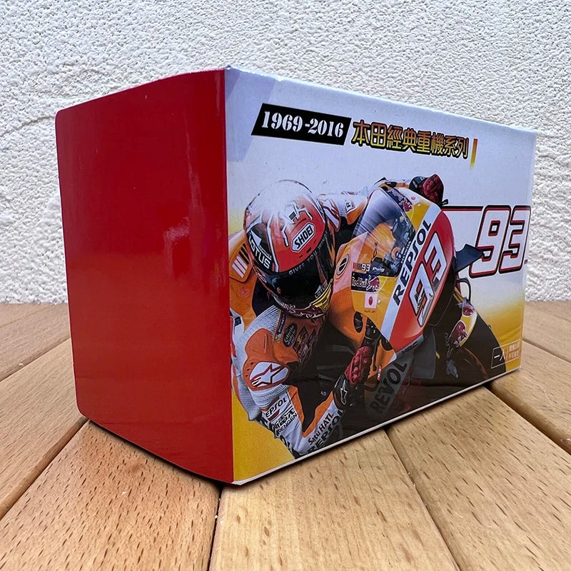 Diecast Alloy 1:24 Gold Wing 2004 Heavy Duty Motorcycle Model Adult Classics Collection Static Display Gifts Toys Souvenir