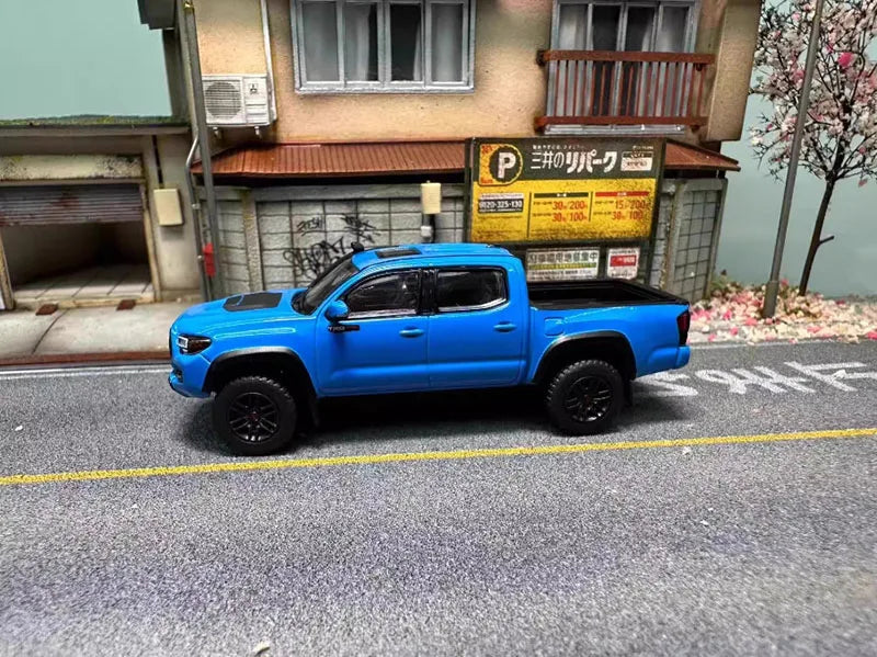 Diecast Unique UM 1:64 Scale Tacoma Alloy Car Model Classics Adult Souvenir Gift Static Display